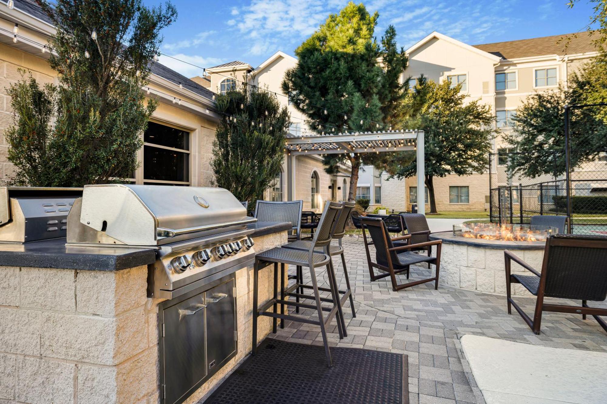 Homewood Suites By Hilton Plano-Richardson Exterior photo